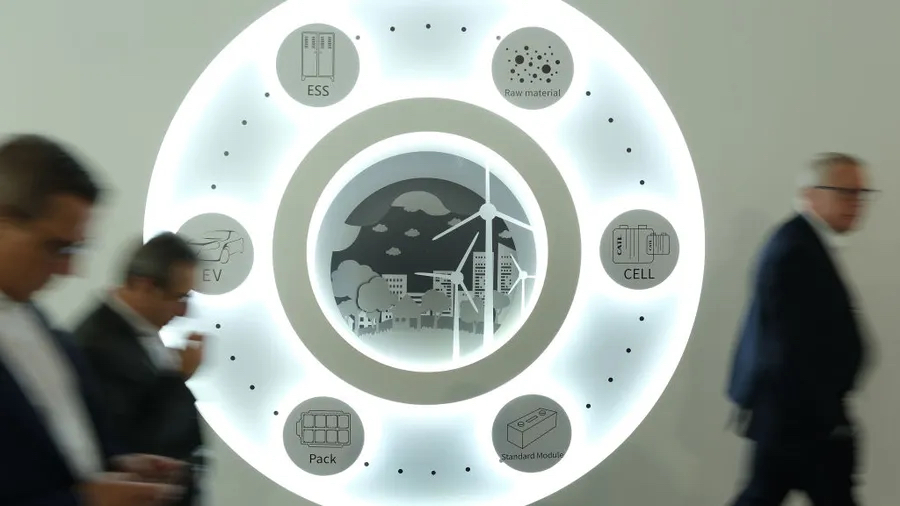 The coming golden decade of non-standard automation